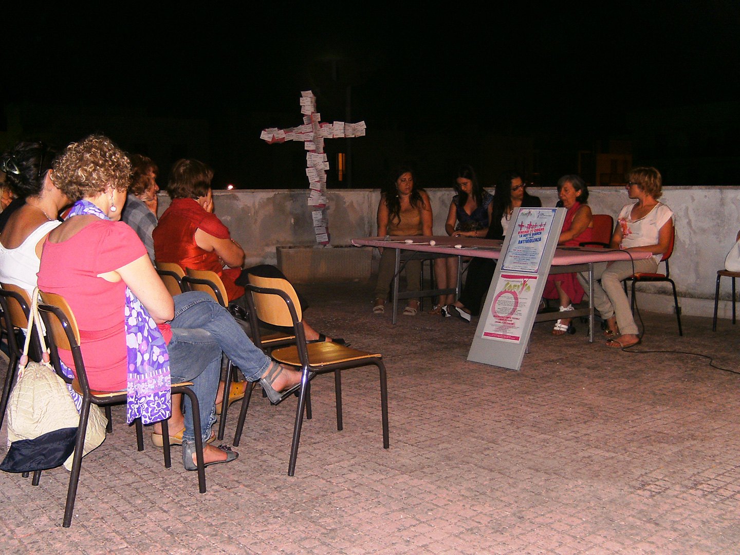 La notte bianca dei centri Antiviolenza, promossa da Dire. 2012